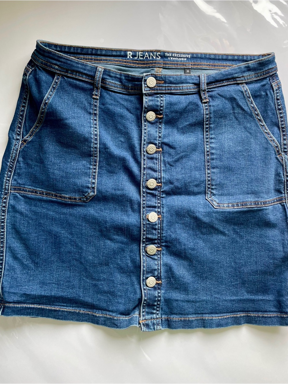 R Jeans Denim Mini Skirt Size 33 Blue Button Front Stretch Jean Skirt
